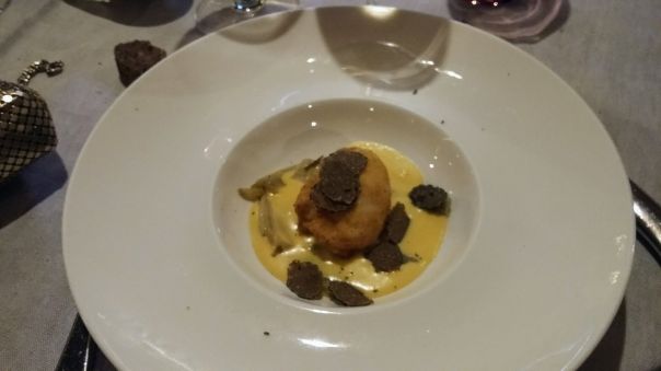 Menù delle FEste- baccalà, tabulè, uovo croccante e zuccotto di Natale